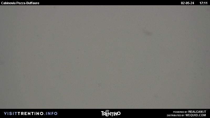 Webcam Pozza di Fassa - Cabinovia Buffaure - Altitudine: 2.354 metriPosizione: Col de Valvacin Punto Panoramico: webcam statica. Immagine panoramica dal Col de Valvacin verso la stazione a monte della cabinovia Buffaure, che sale da Meida.